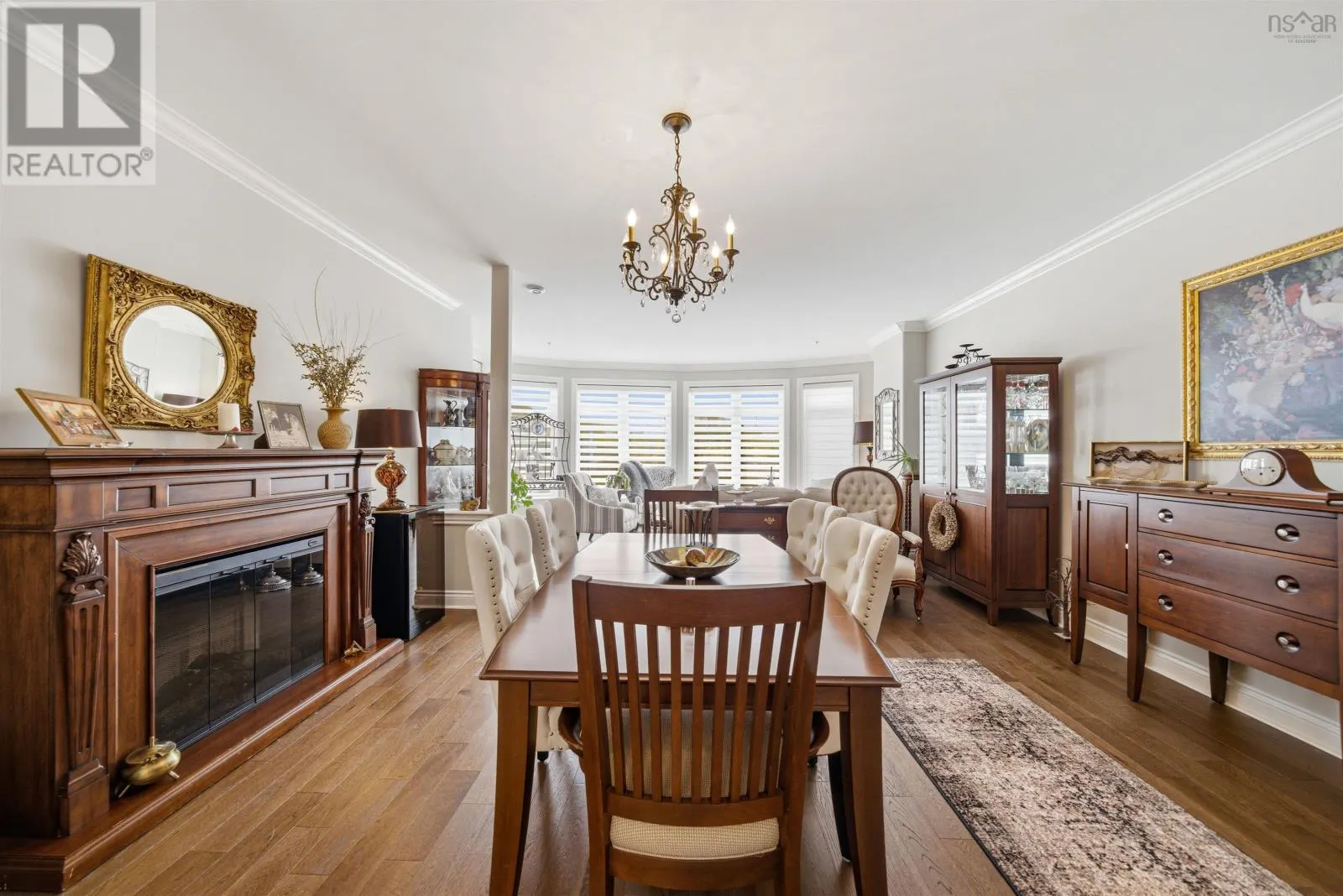 214 94 Bedros Lane