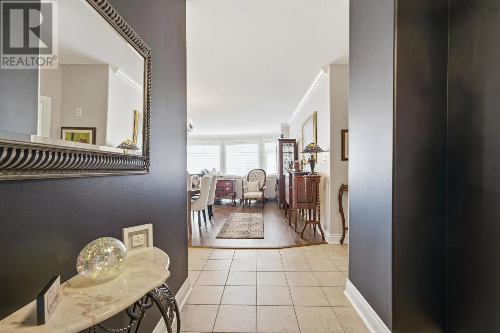 214 94 Bedros Lane