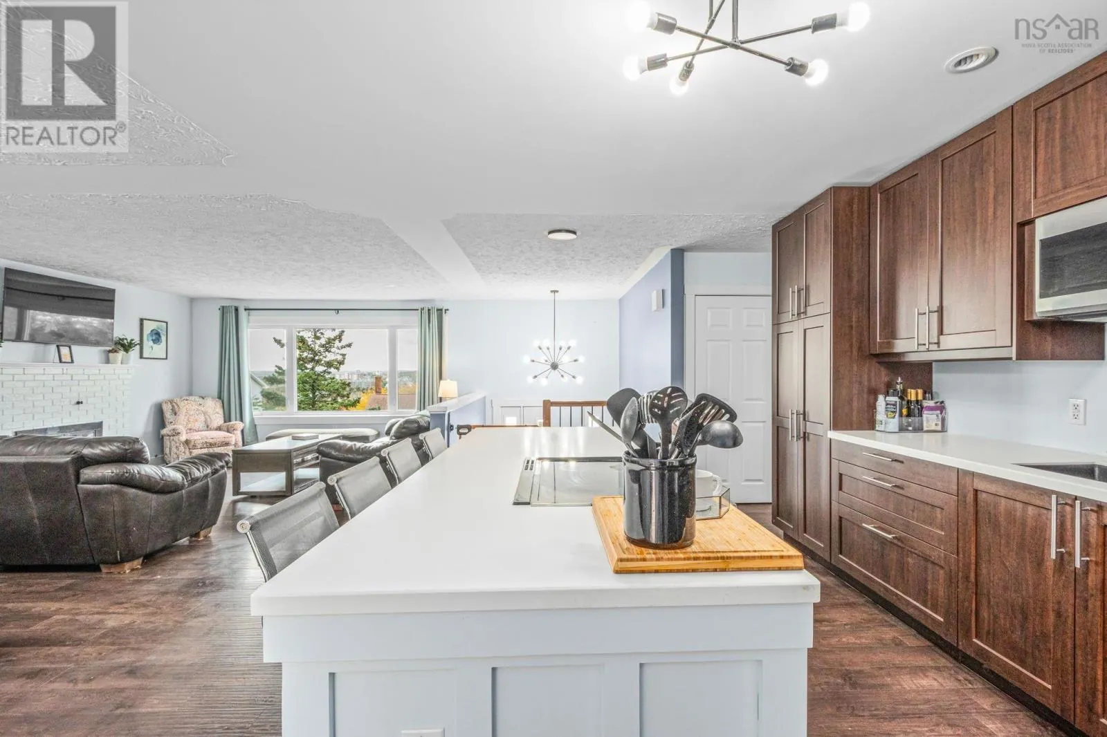96 Regal Road