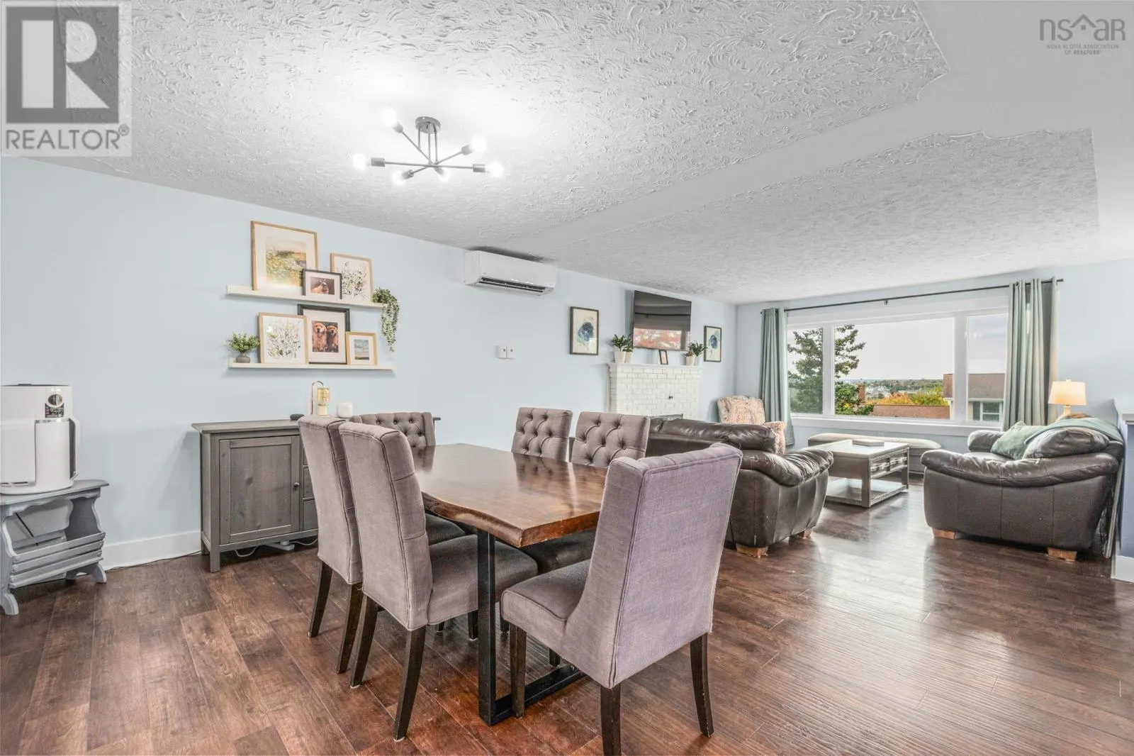 96 Regal Road