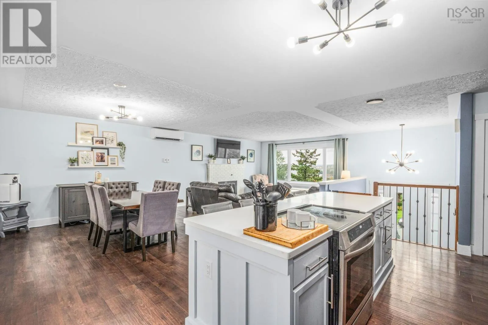 96 Regal Road