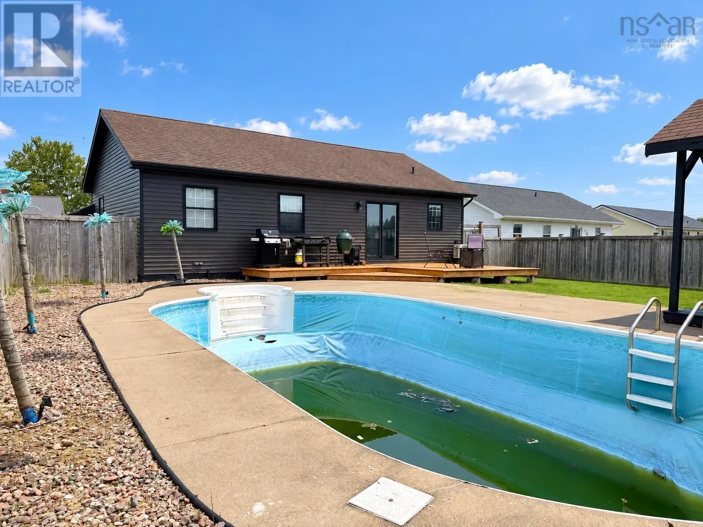 6 Paradise Avenue