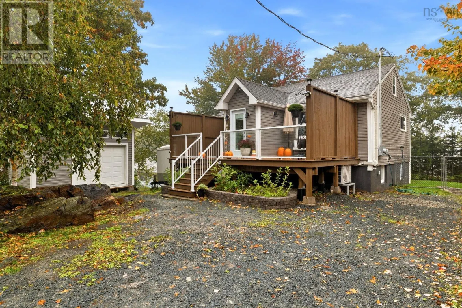 25 Circle Drive