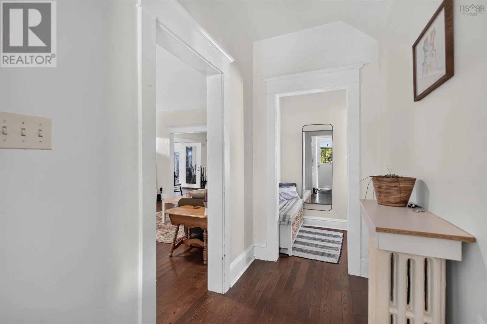 6421/6423 Coburg Road