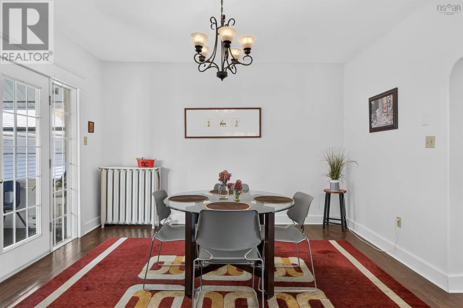 6421/6423 Coburg Road