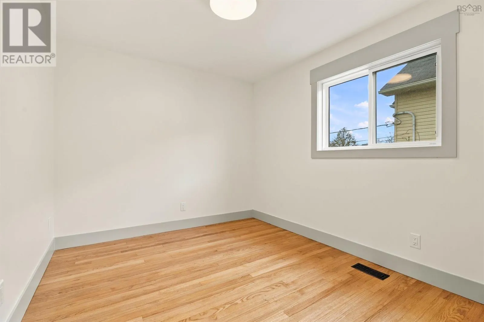 74 1/2 Belle Vista Drive