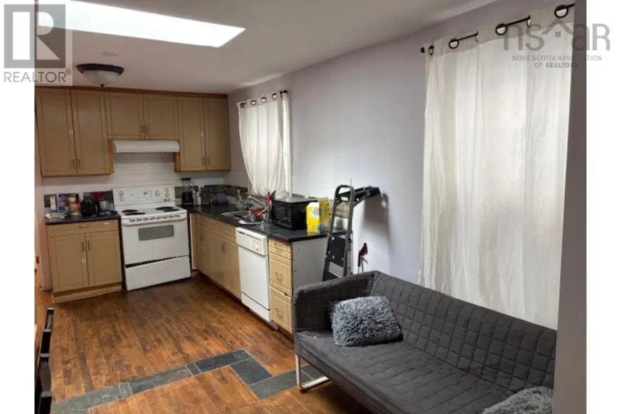 6411 6413 6415 Quinpool Road