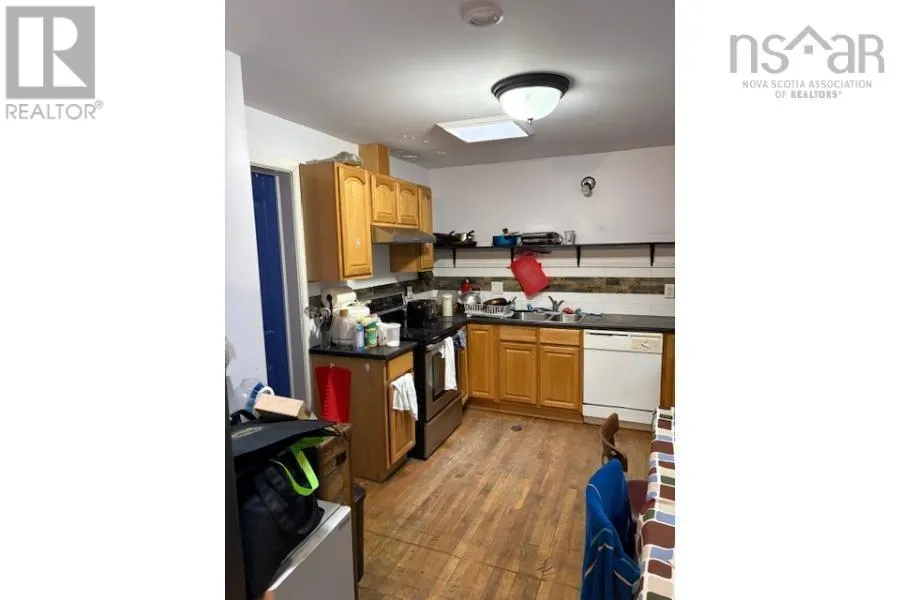 6411 6413 6415 Quinpool Road