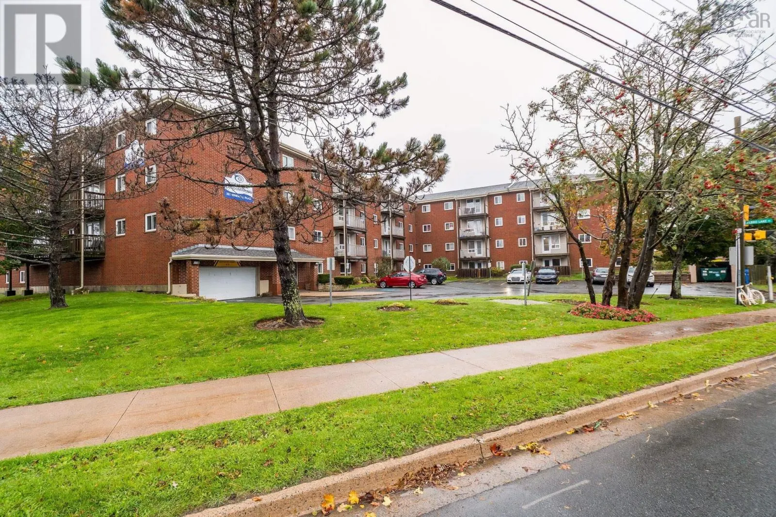 349 281 Windmill Road