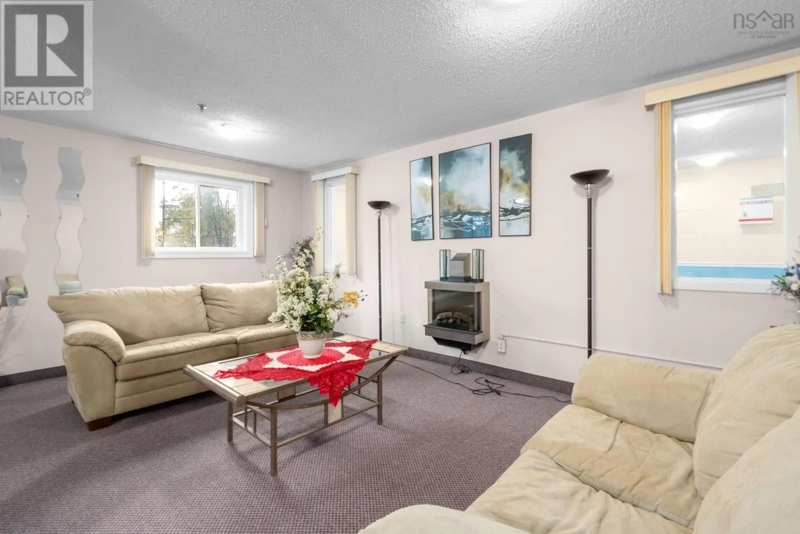 349 281 Windmill Road