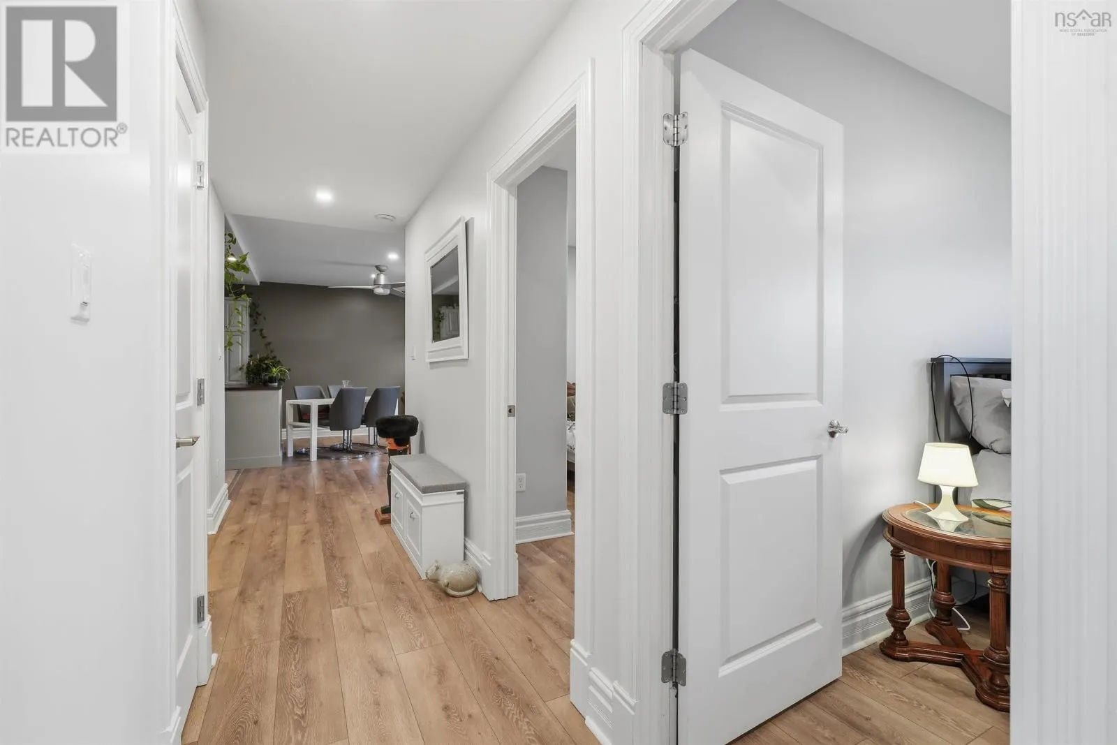 301 87 Pebblecreek Crescent