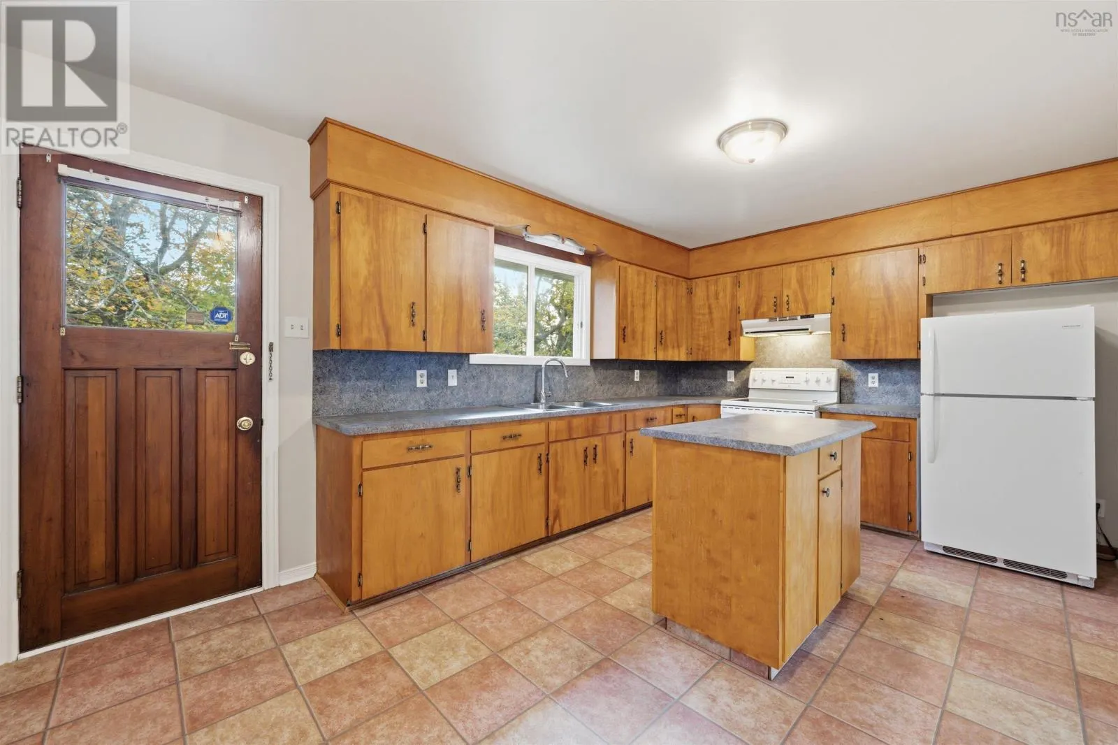 12 Ivylea Crescent
