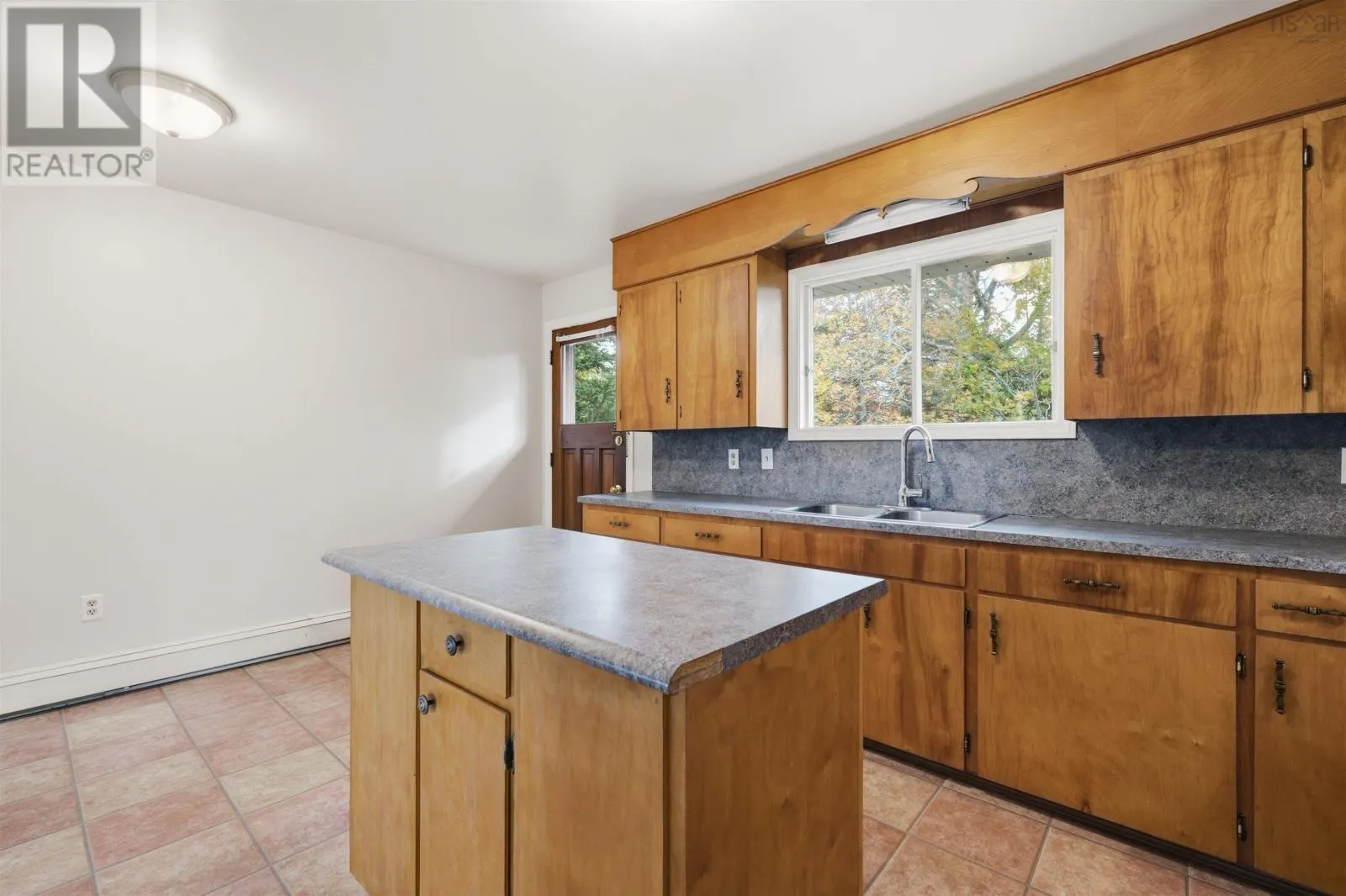 12 Ivylea Crescent