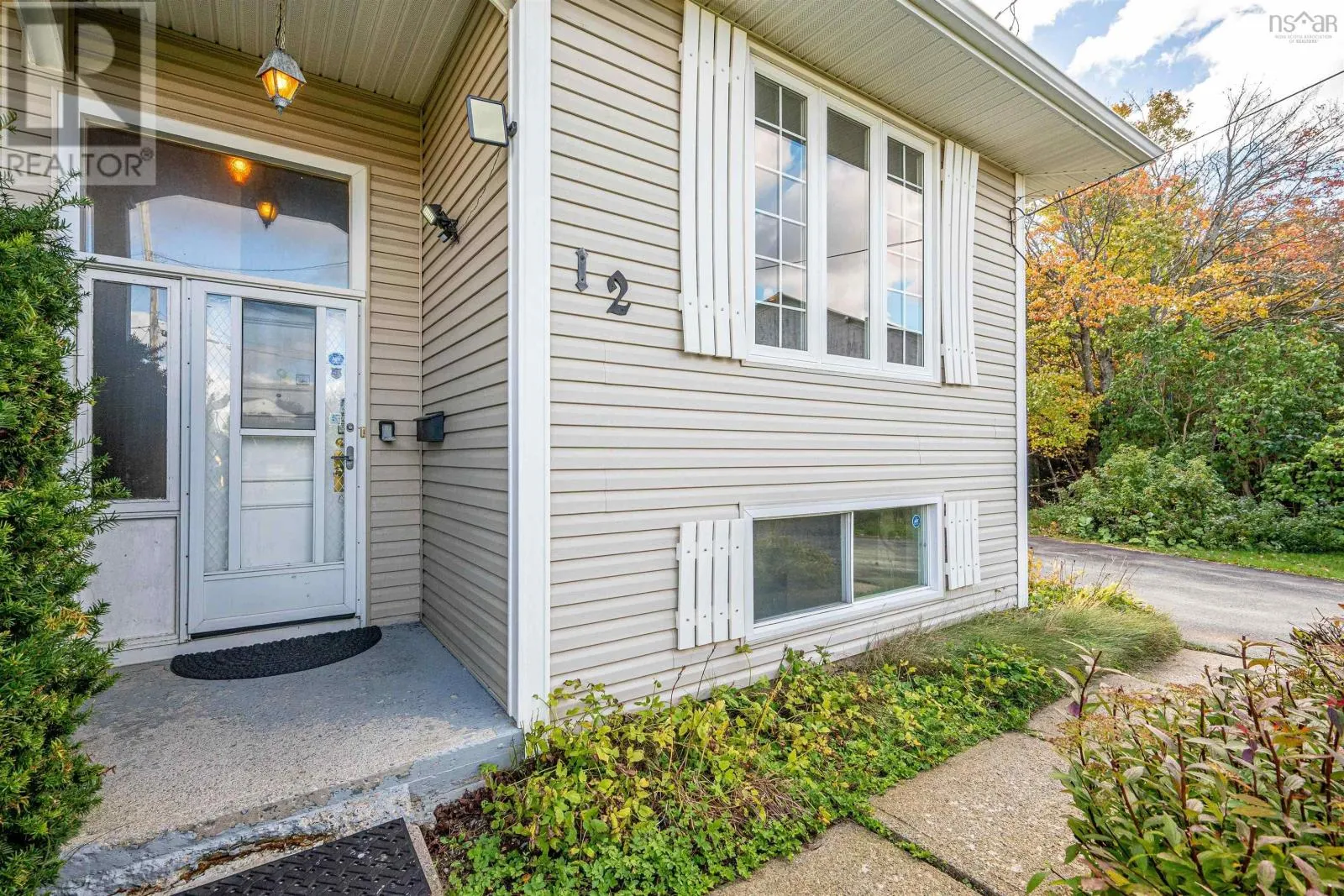 12 Ivylea Crescent
