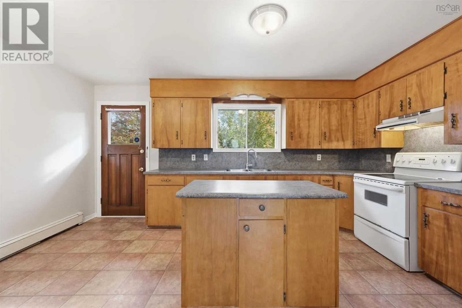12 Ivylea Crescent
