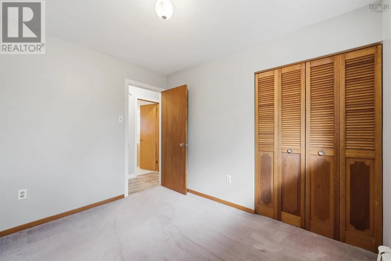 12 Ivylea Crescent