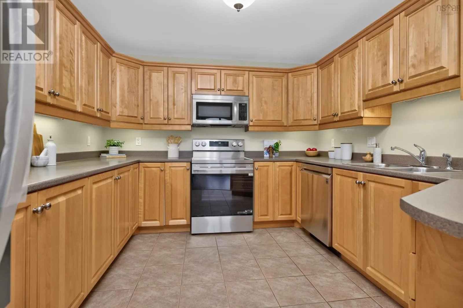 403 347 Portland Hills Drive