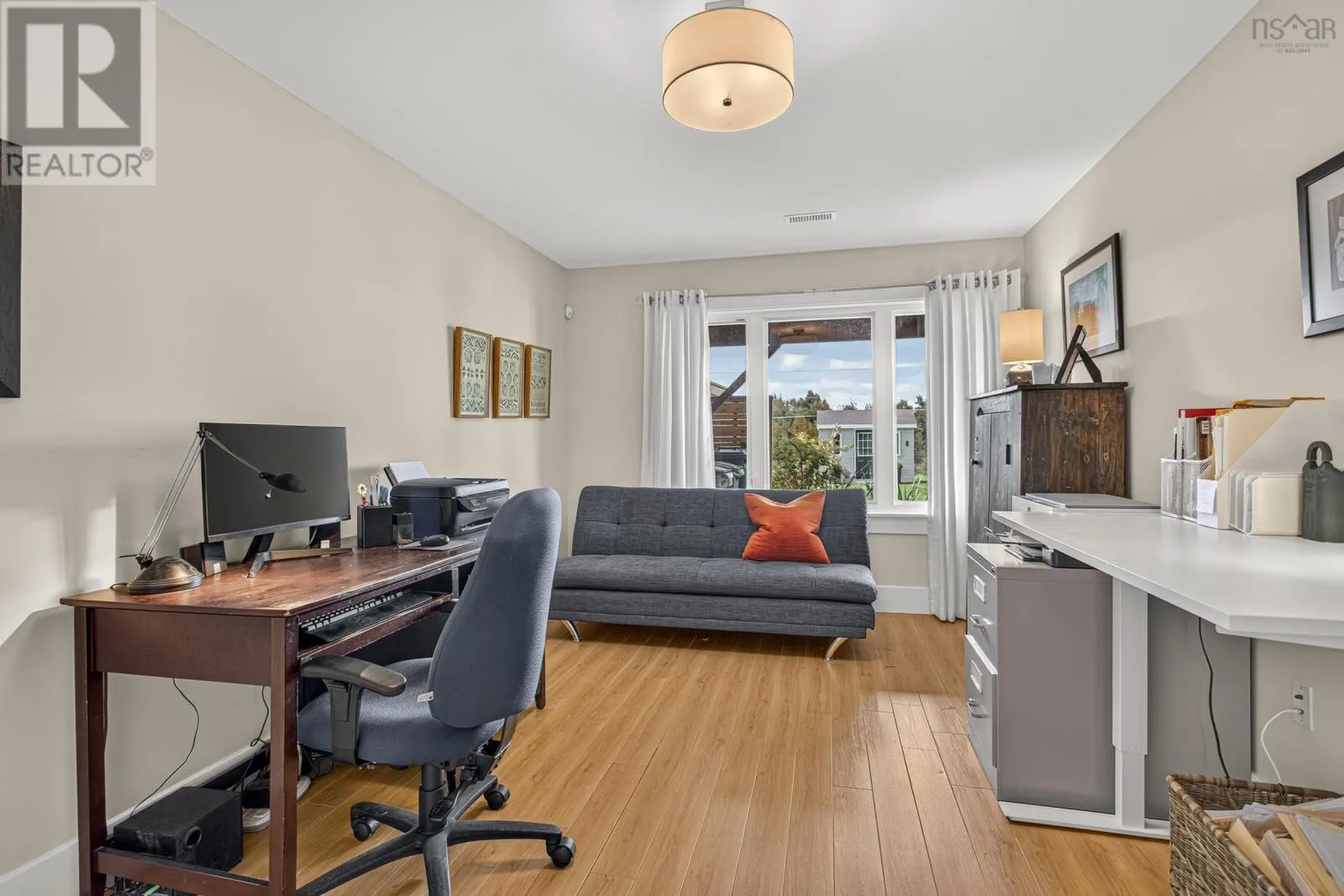 5 Cloverfield Court