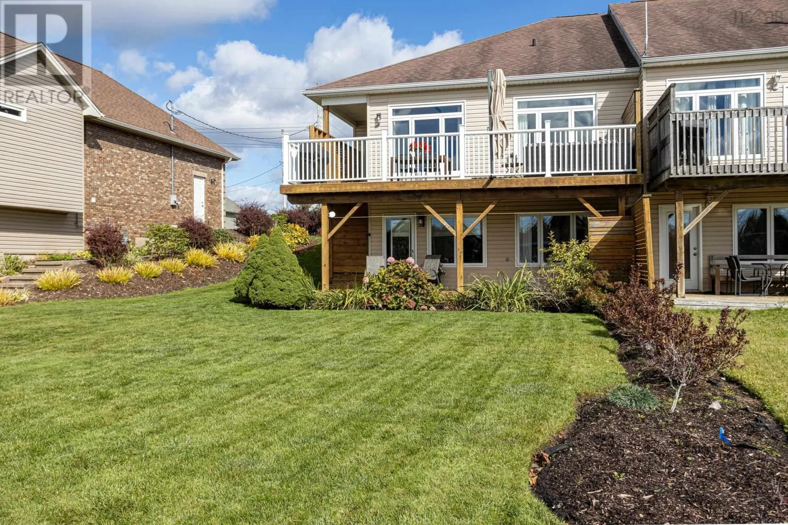 5 Cloverfield Court