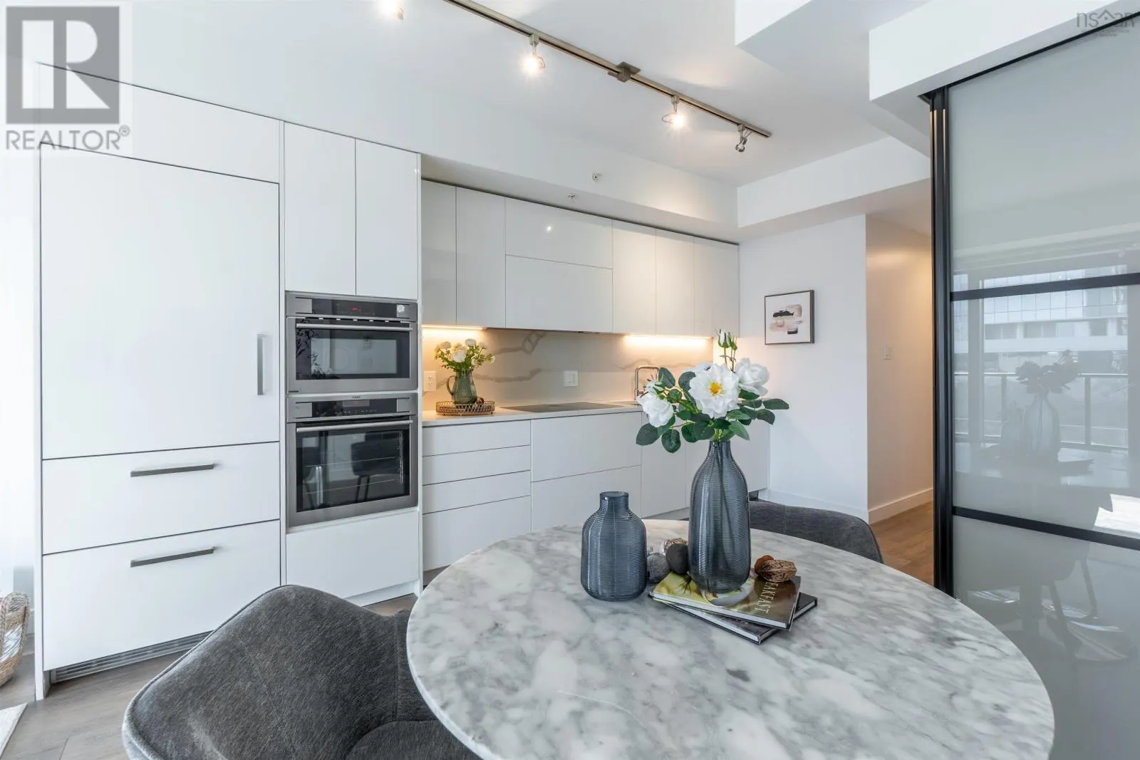 1001 1650 Granville Street