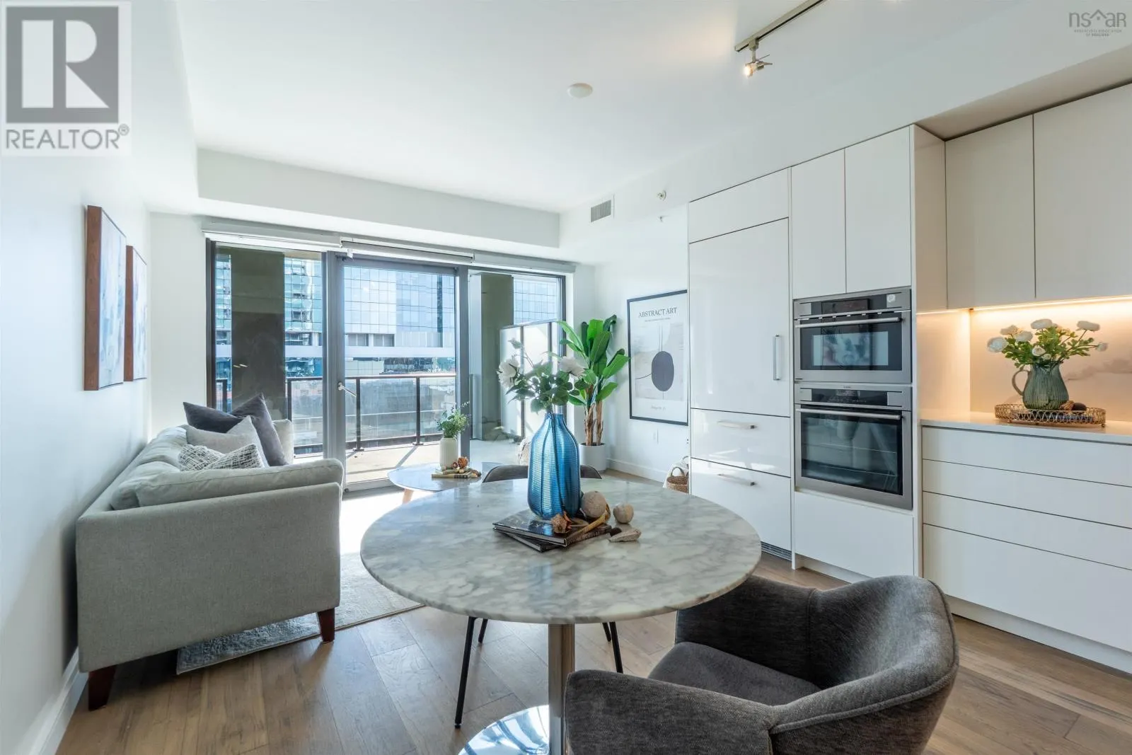 1001 1650 Granville Street