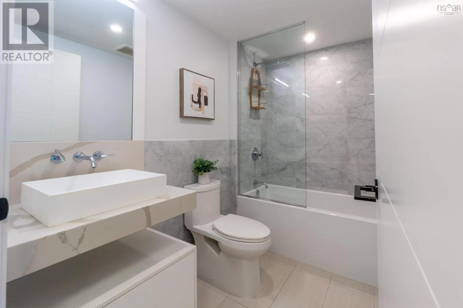 1001 1650 Granville Street