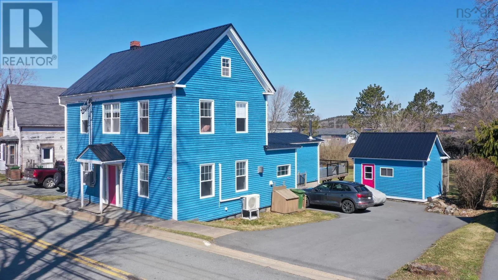 484 Main Street