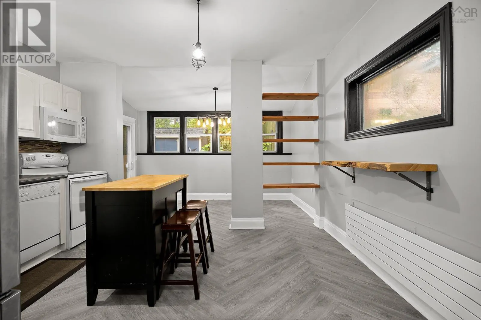 2556 Gottingen Street