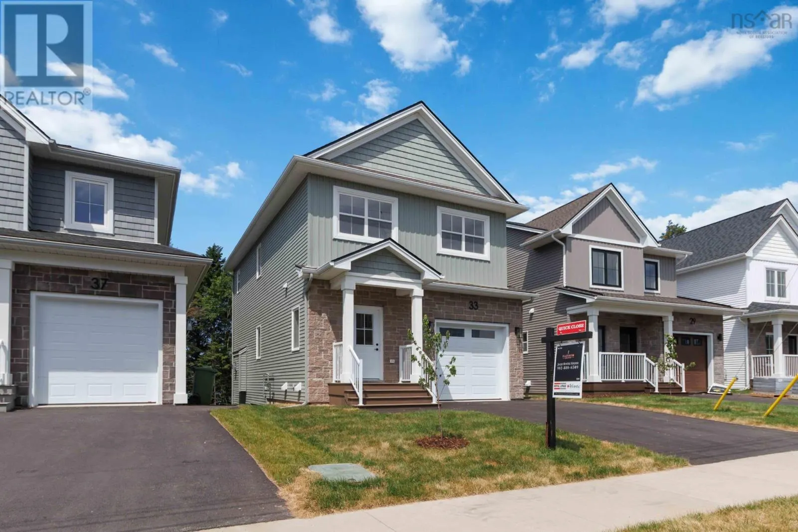 PC-41 33 Pearlgarden Close