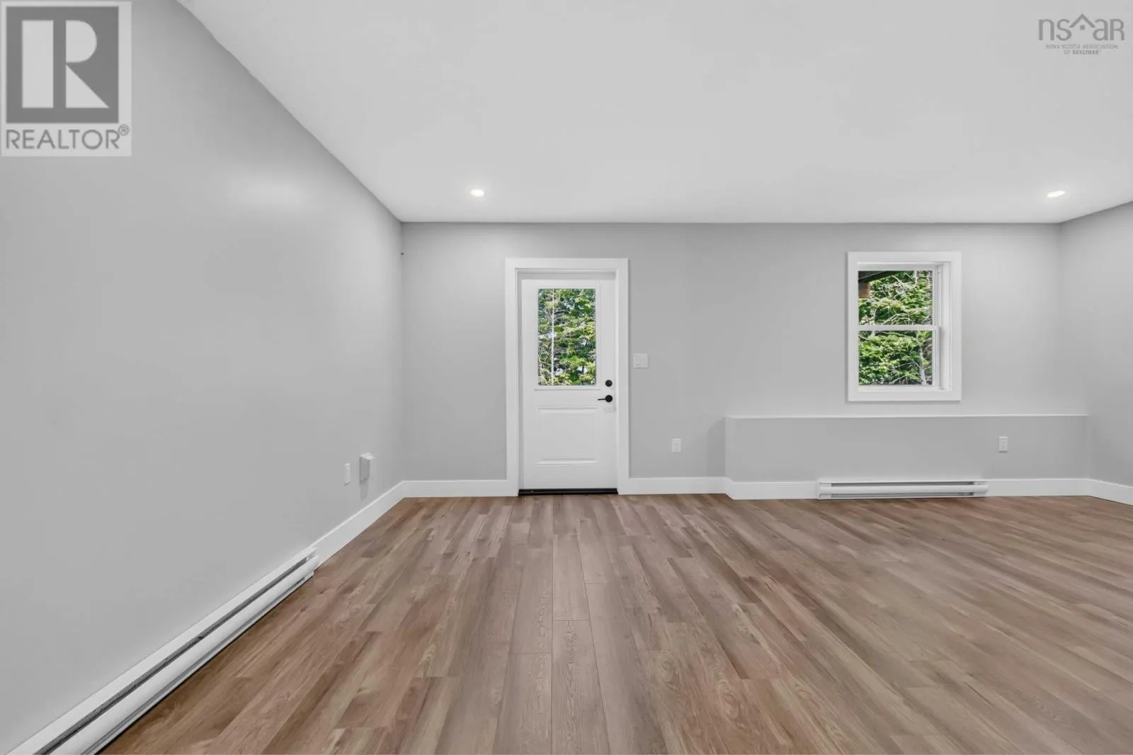 PC-41 33 Pearlgarden Close