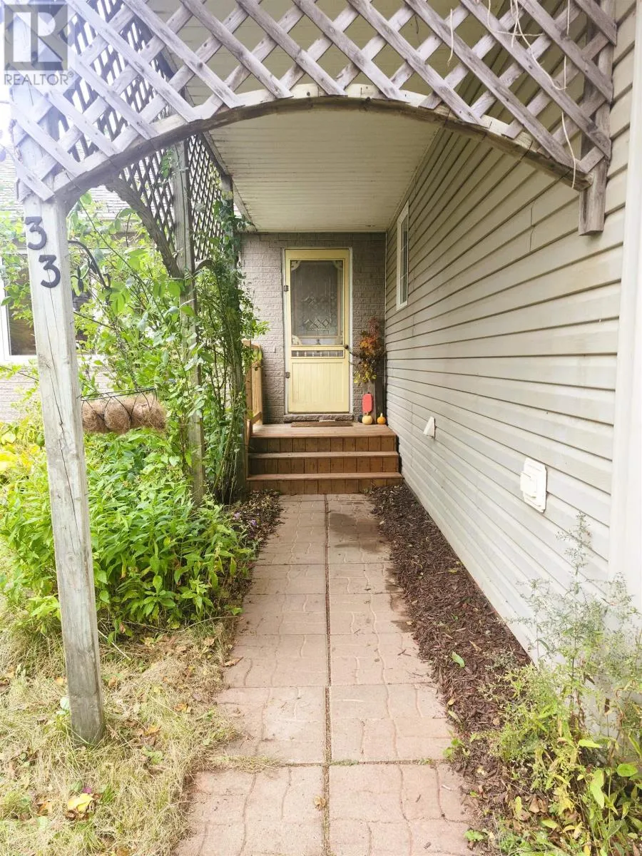 33 MacPhail Park Road