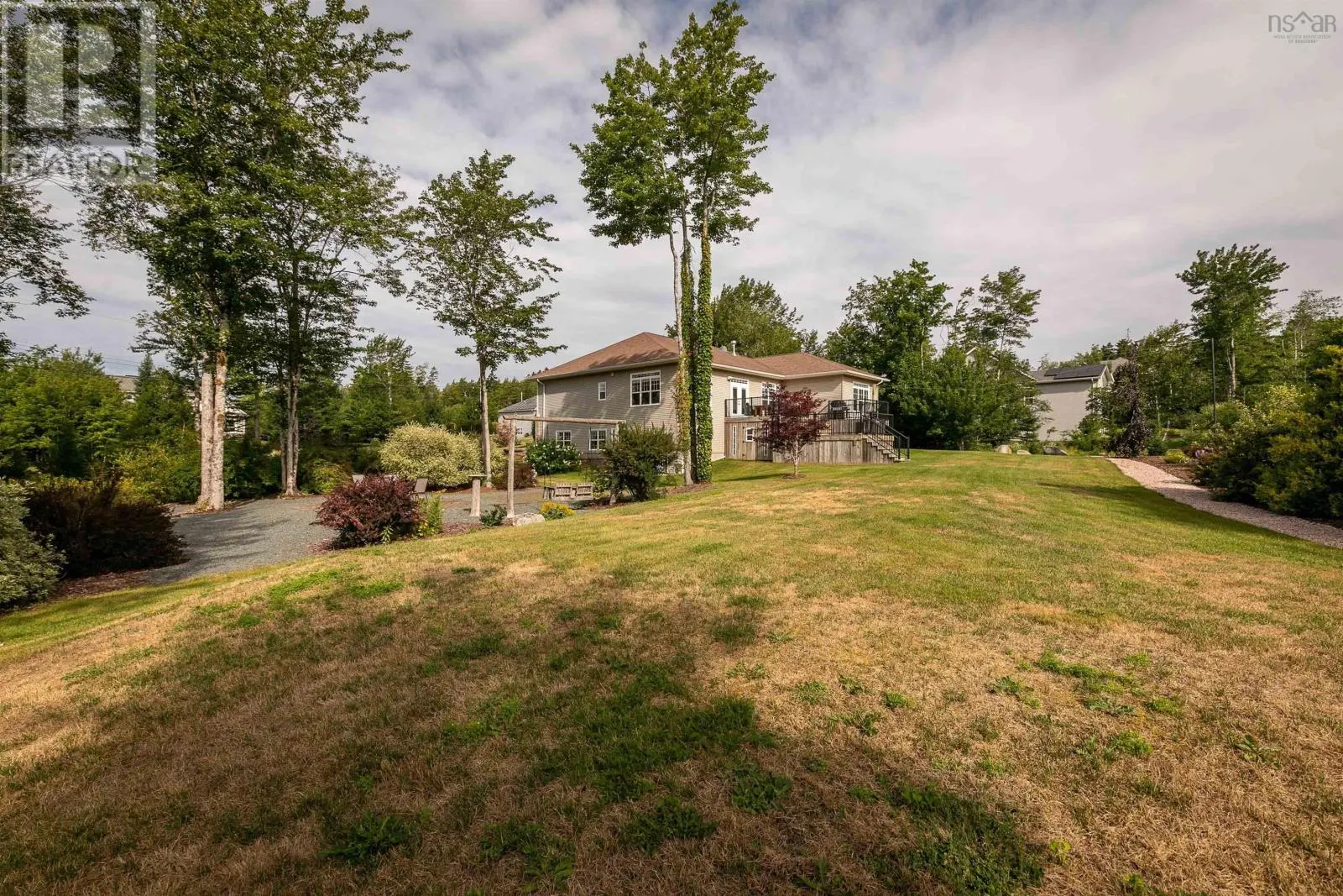 556 Duart Avenue