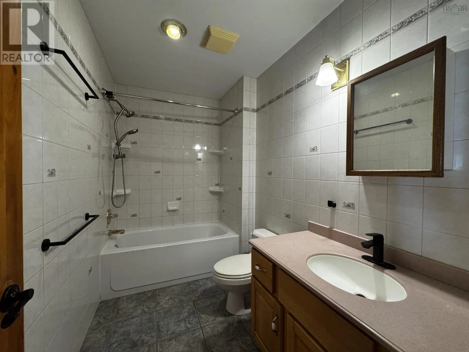 333 Lochside Rd.