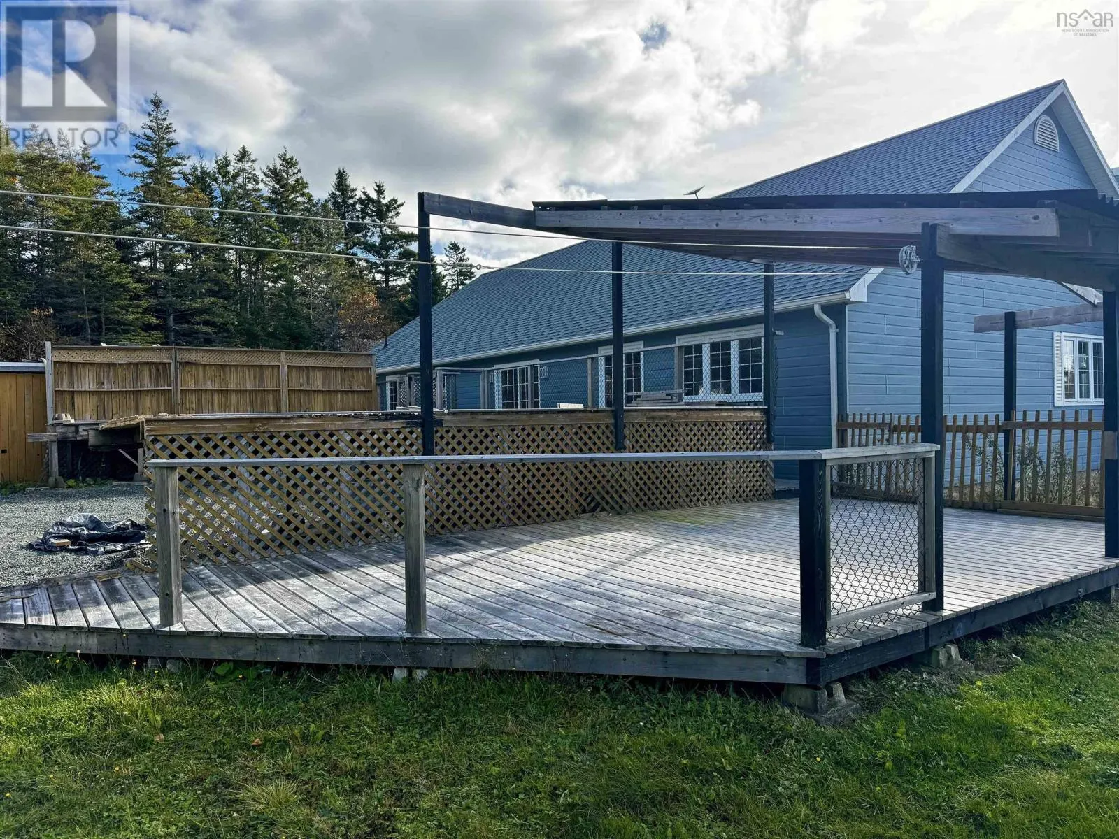 333 Lochside Rd.