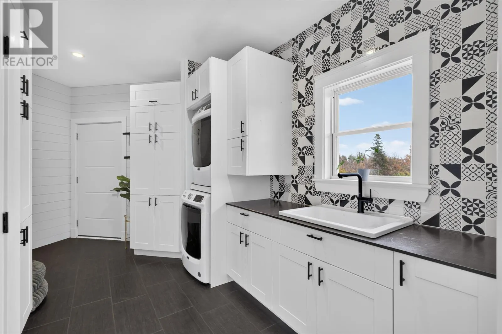 95 Bell View Point Road