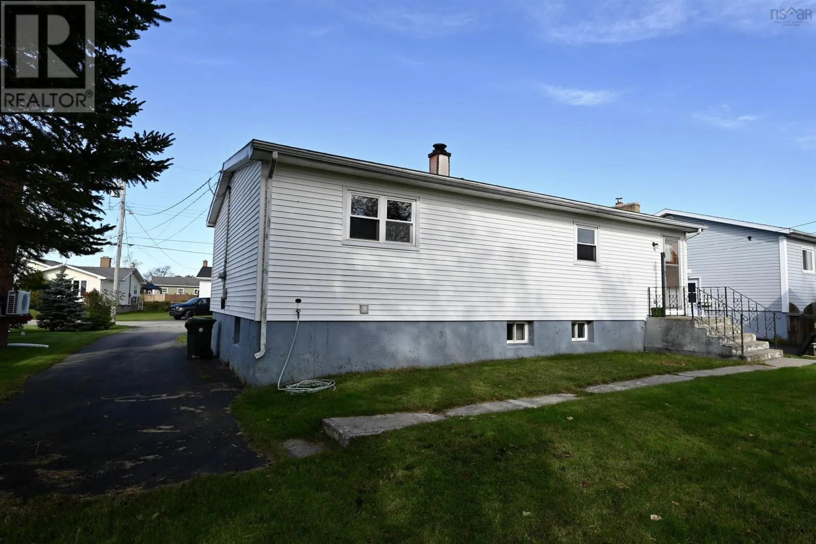18 Laben Drive