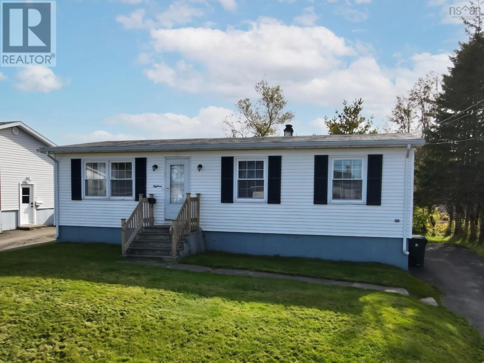 18 Laben Drive