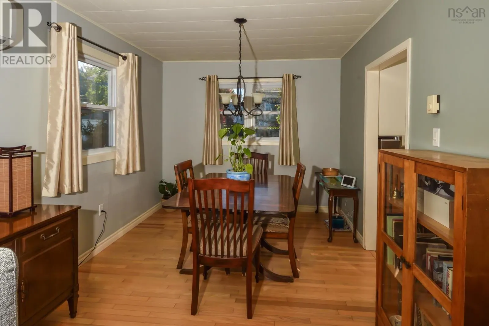 73 Forest Hill Road