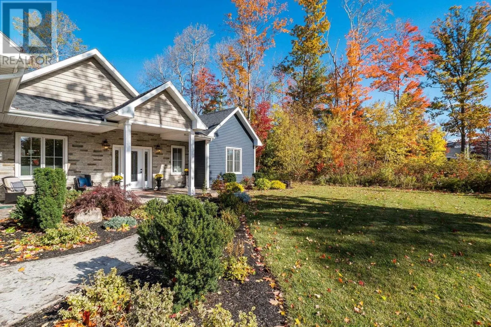 11 Honeycrisp Drive