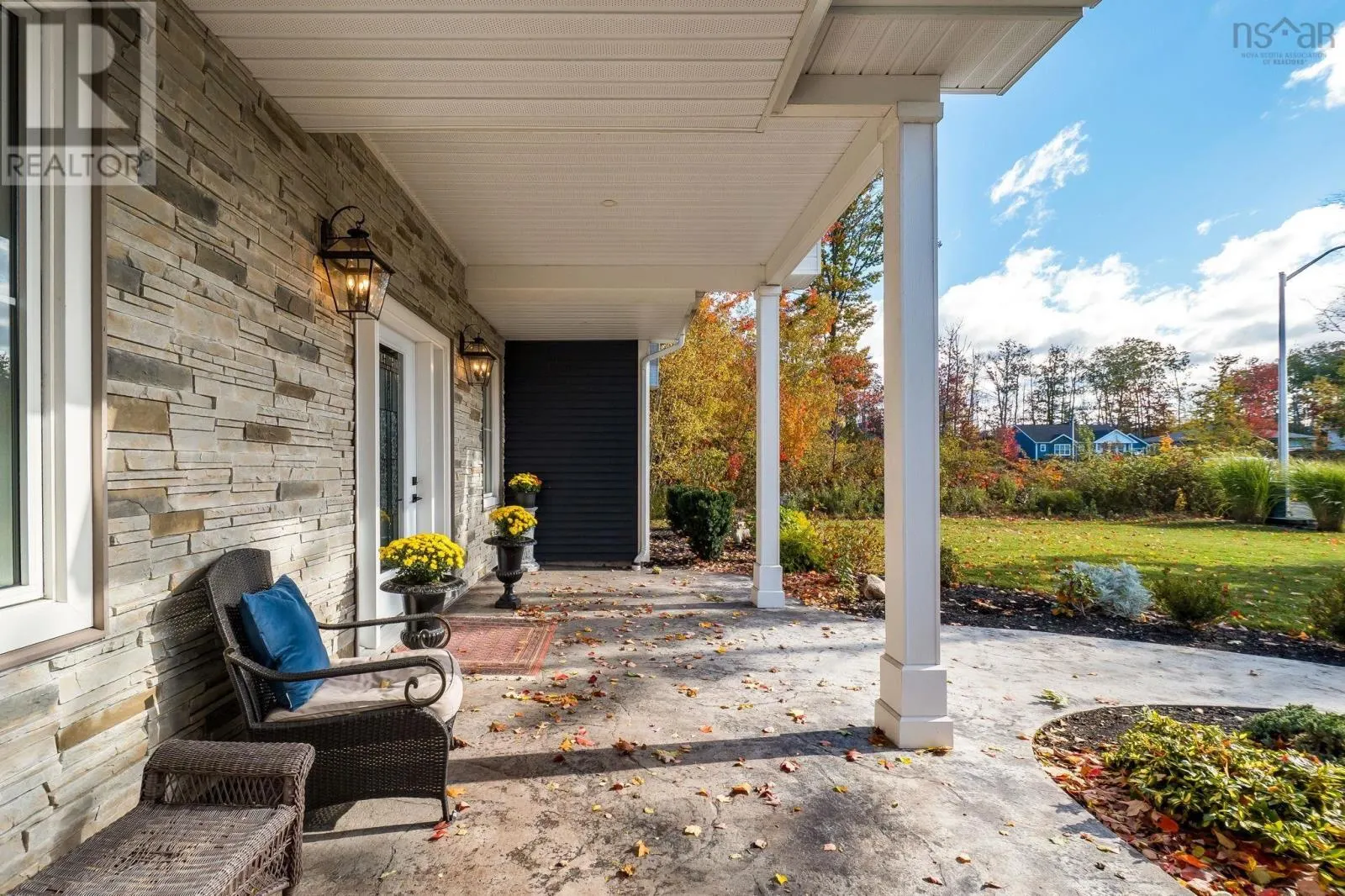 11 Honeycrisp Drive