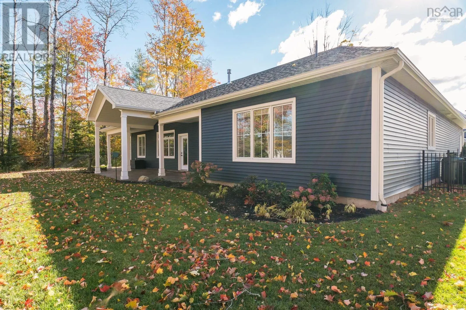 11 Honeycrisp Drive