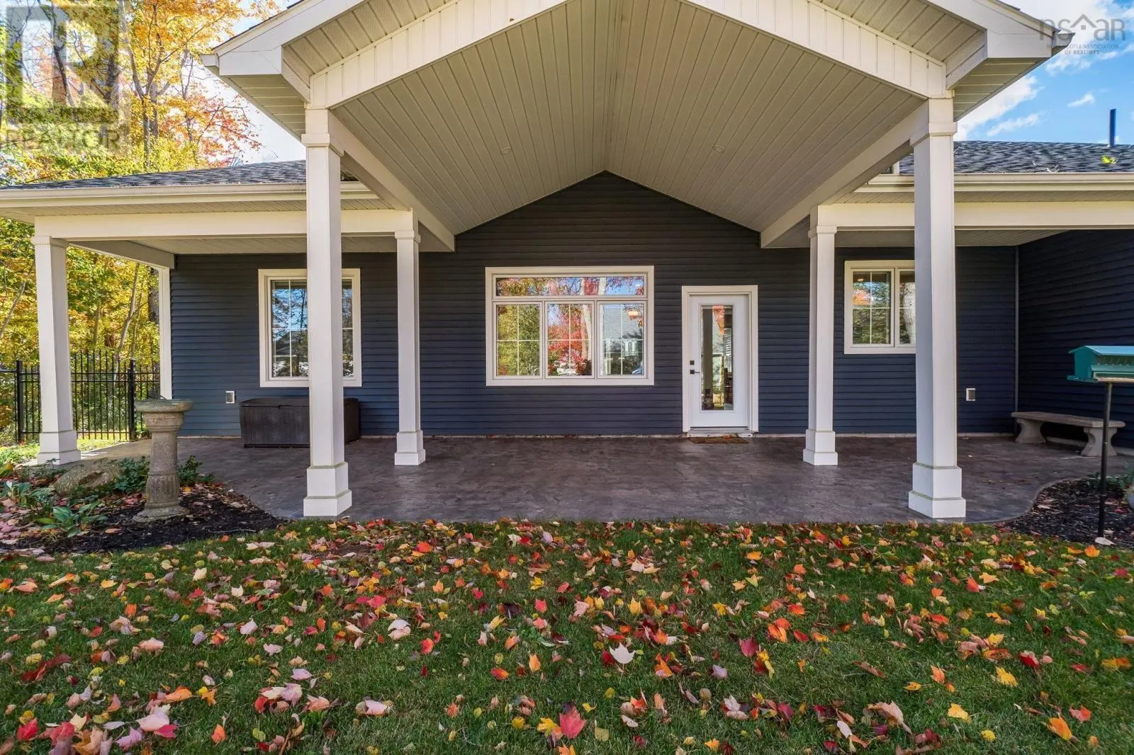 11 Honeycrisp Drive