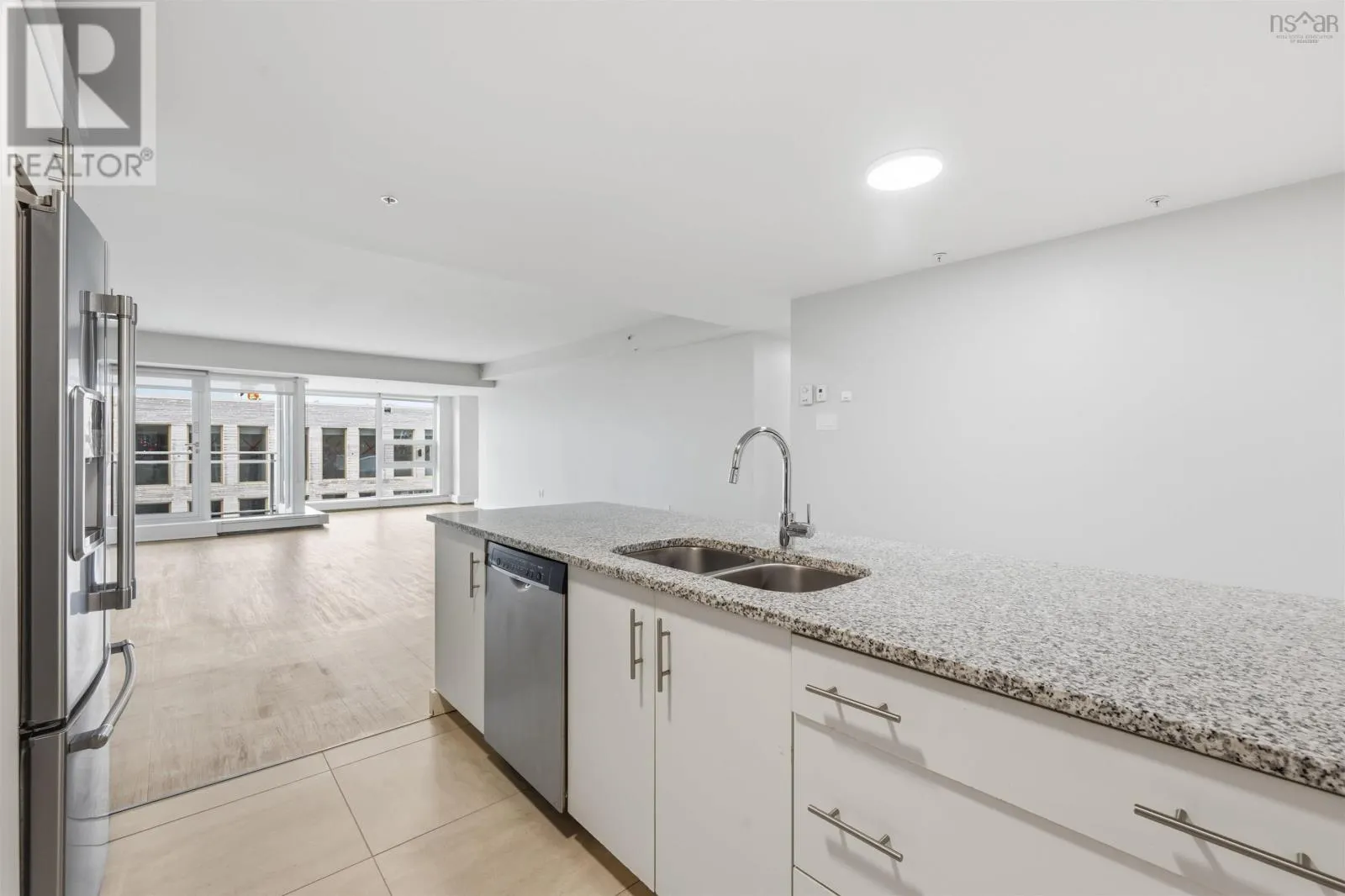 306 15 Kings Wharf Place