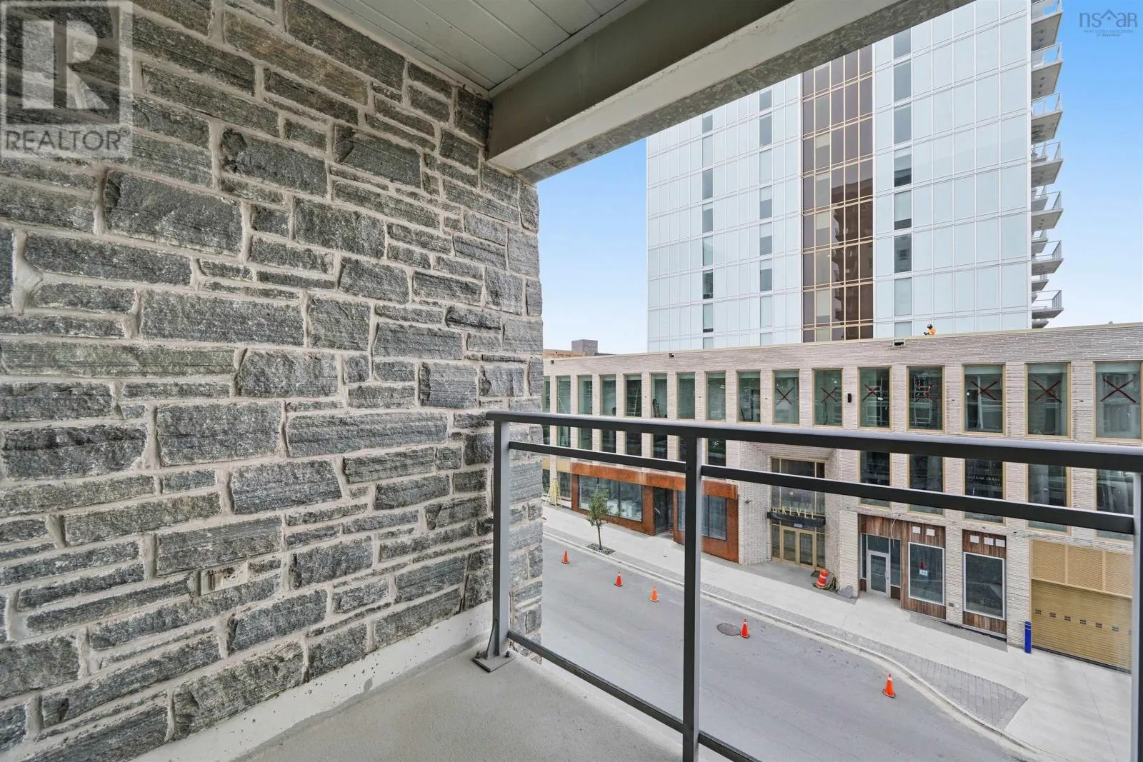 306 15 Kings Wharf Place