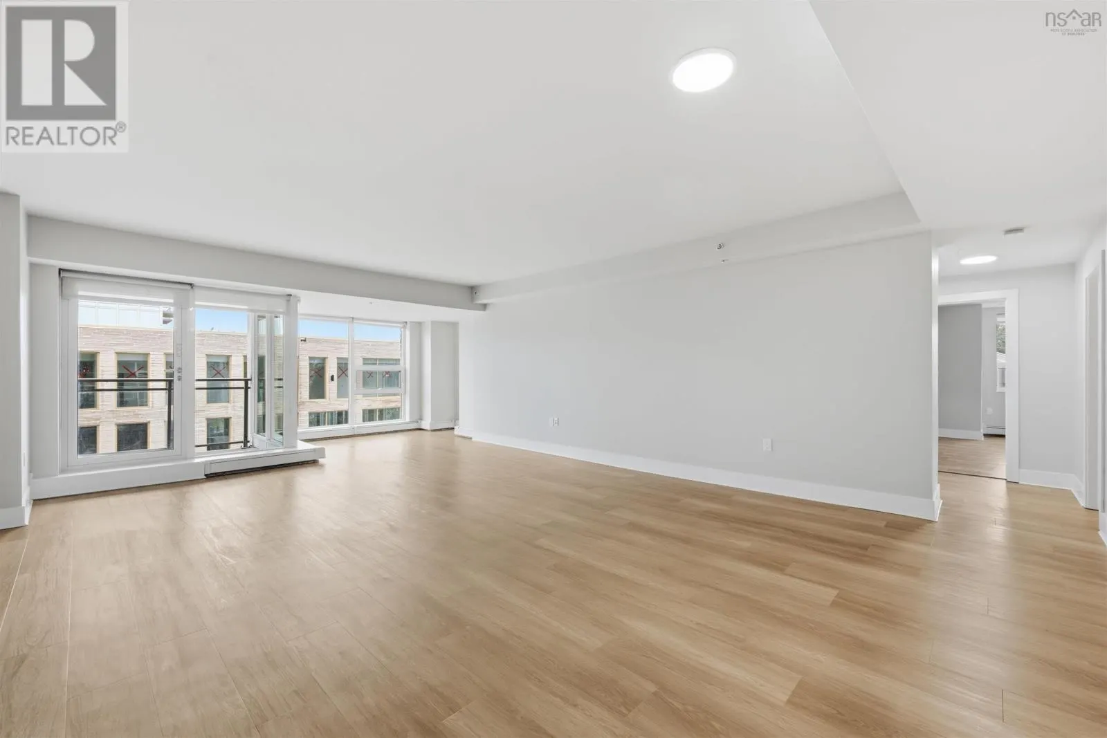 306 15 Kings Wharf Place