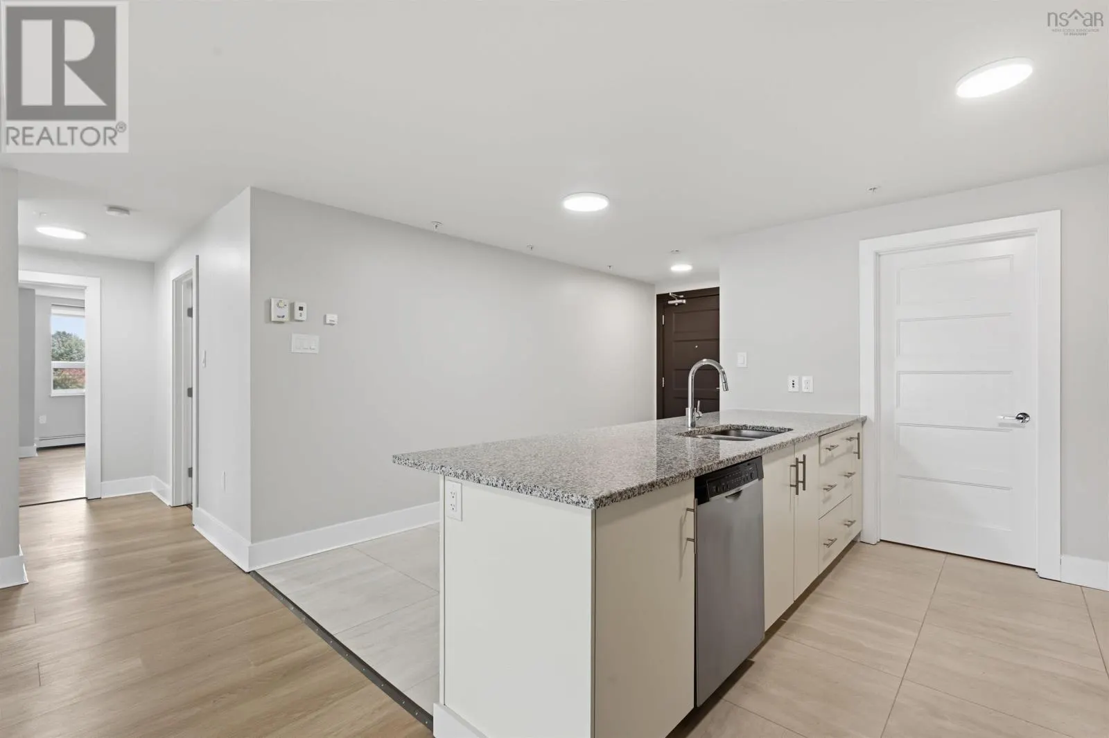306 15 Kings Wharf Place