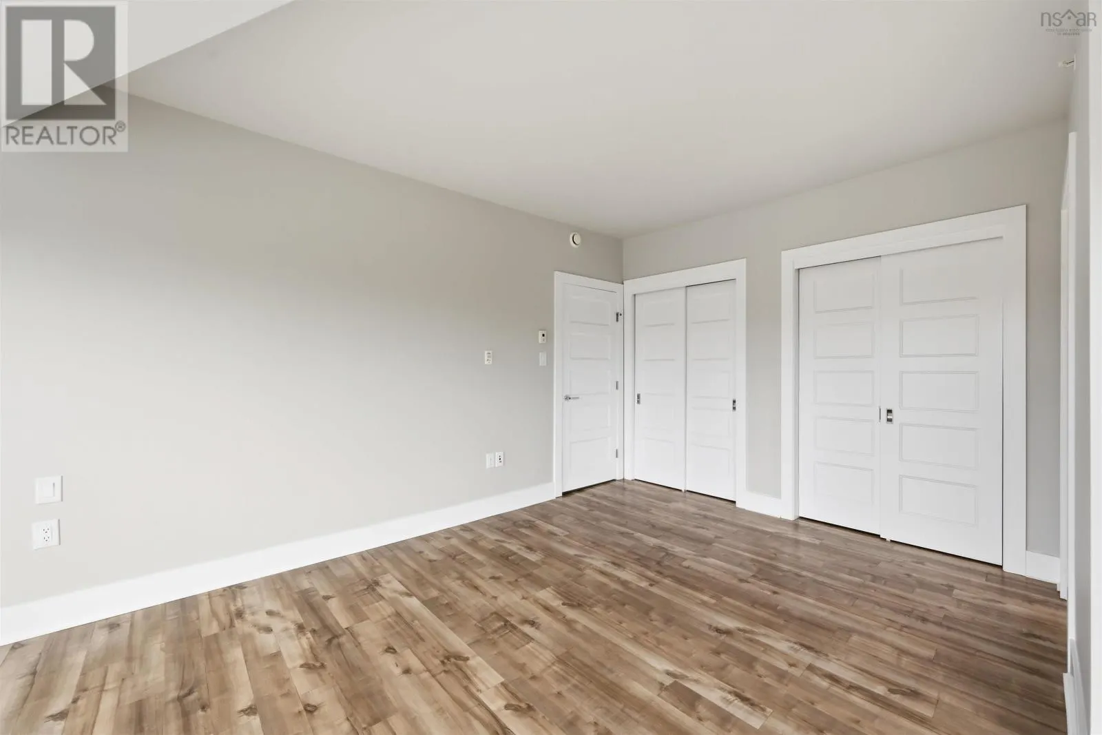 306 15 Kings Wharf Place