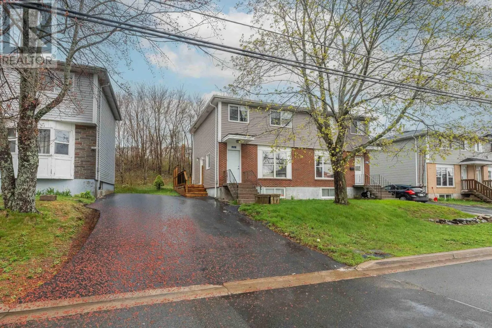 212 Roleika Drive