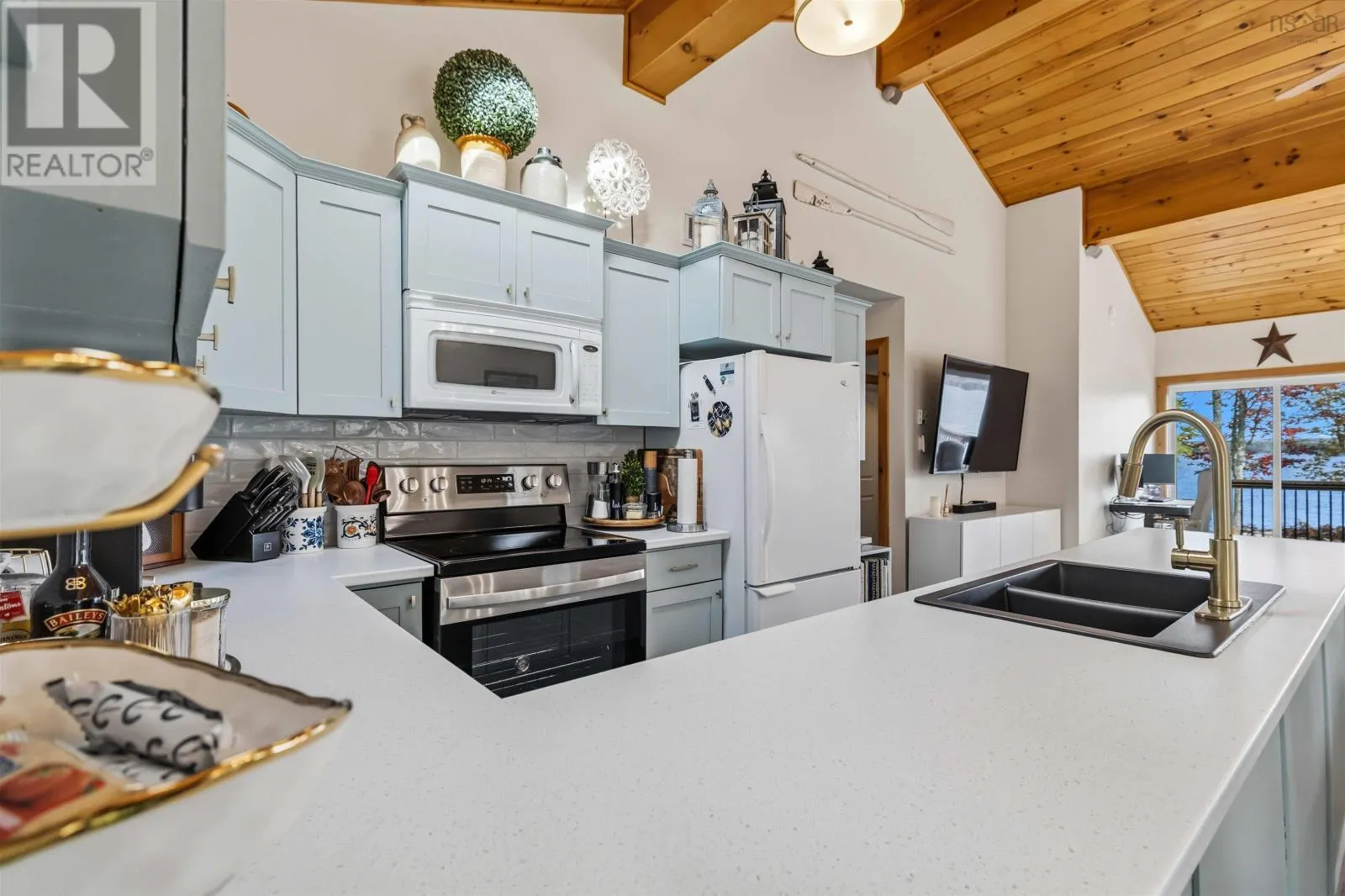 1037 High Landing Road