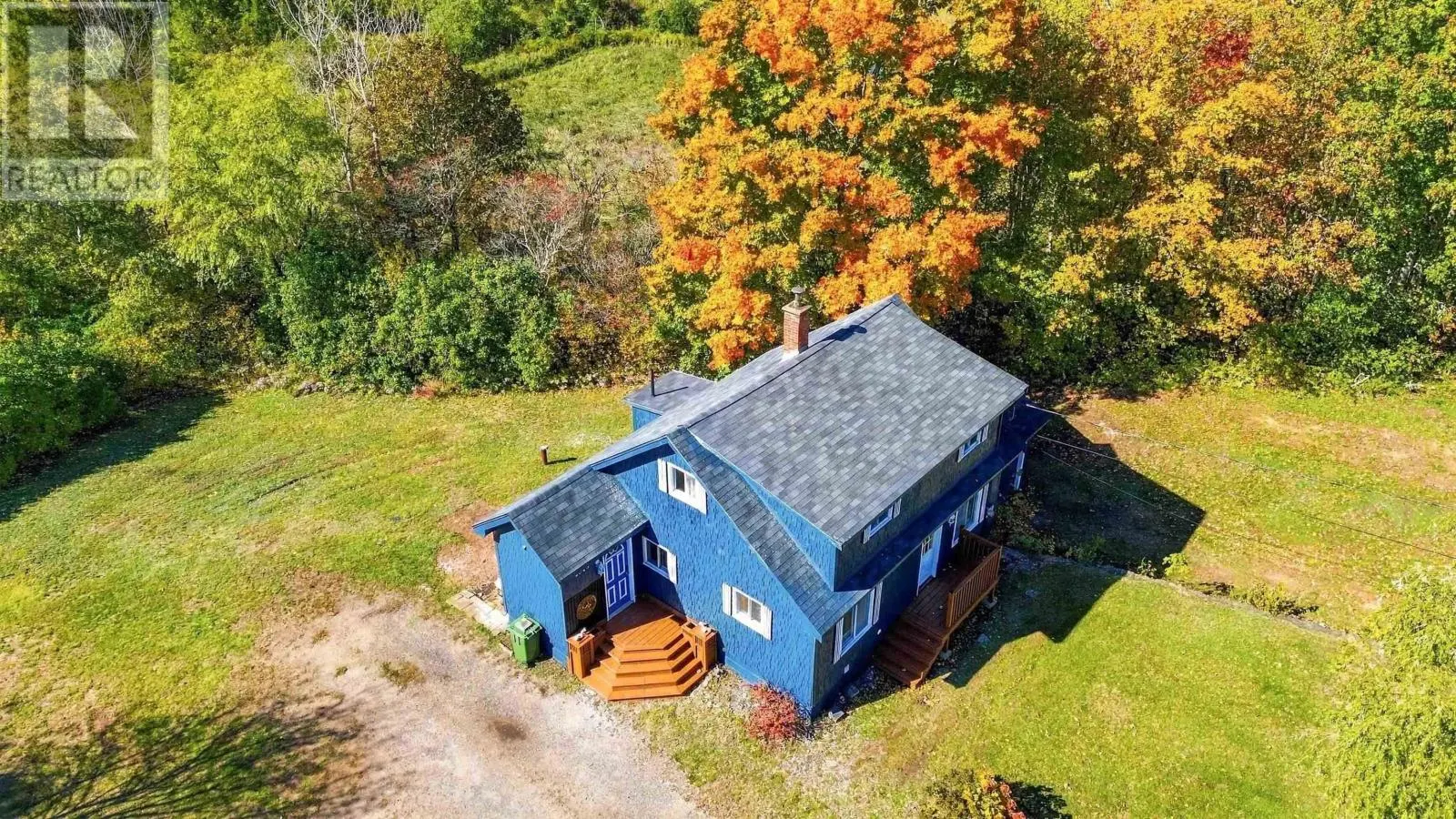 2043 Highway 359